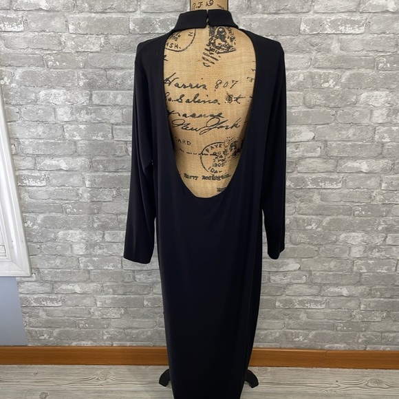 Eloquii Black Mocneck Open Back Maxi Dress - Picture 6 of 9